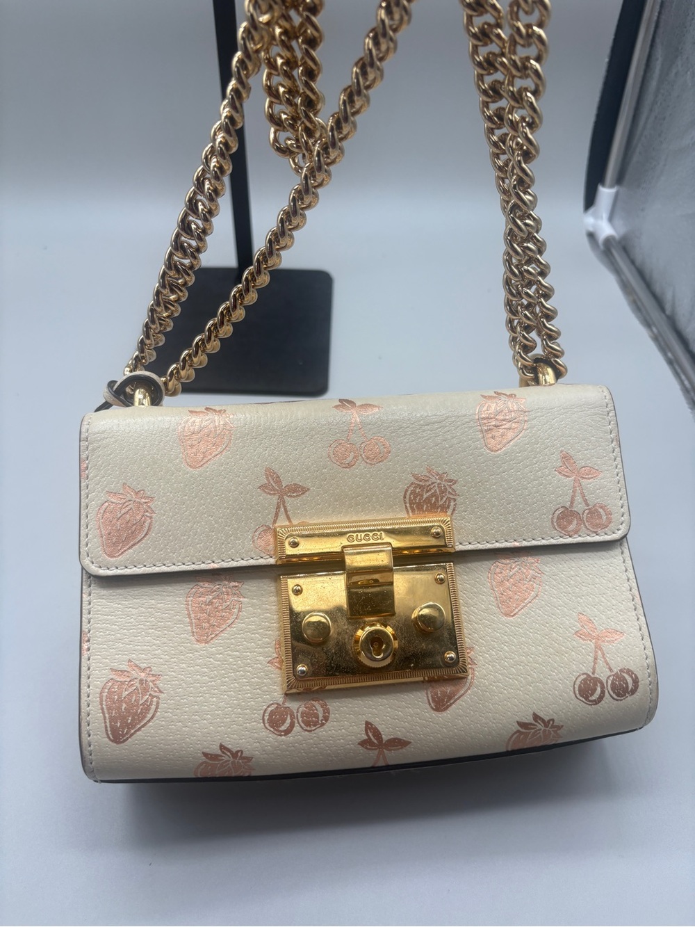 Gucci Padlock Small Berry Strawberry Cherry Print Chain Bag Authenticated